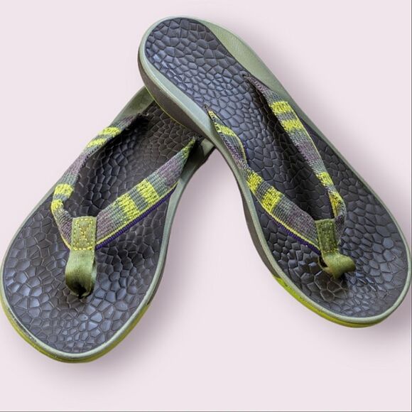 Chaco Lime Olive Green Thong Style Flip Flop Sandals size 9.5 10 - Picture 2 of 13